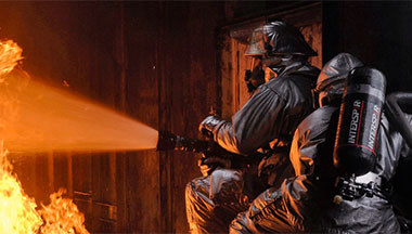 智慧消防 通过对云计算、物联网、大数据、GIS等现代信息技术的综合利用，大力创新消防管理模式